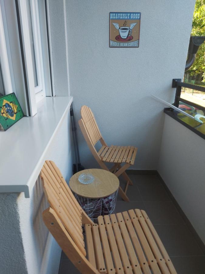 # Espresso 2 Apartman Sa Garazom Sremska Mitrovica Bagian luar foto